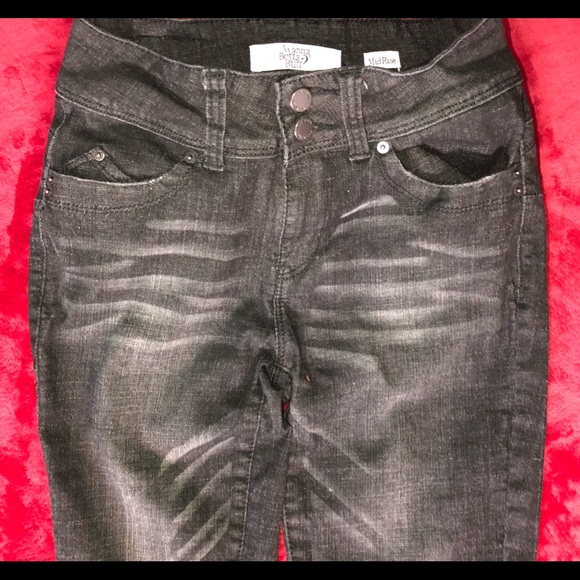 EUC Black Skinny Jeans - Stretchy! - Picture 8 of 14